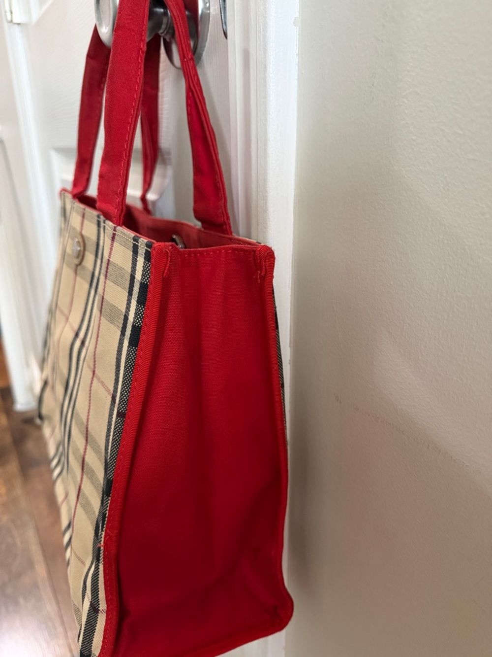 Burberry Beige Plaid Tote with Red Handles - Picture 2 of 7